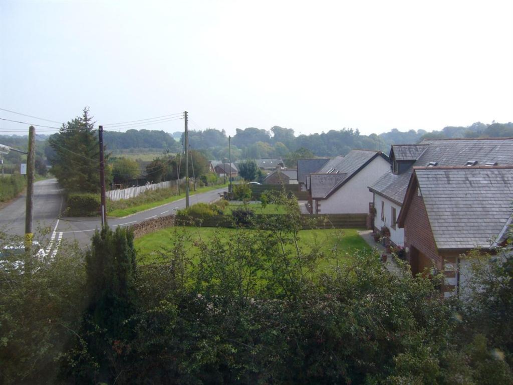 The Village Inn Kirtlebridge Extérieur photo